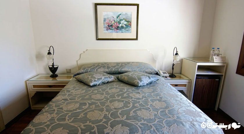 تخت بزرگ اتاق استاندارد  هتل مینیون 